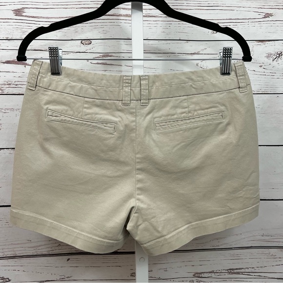 Khakis by GAP The City 3 Inch Tan Shorts Size 4 - Picture 4 of 7